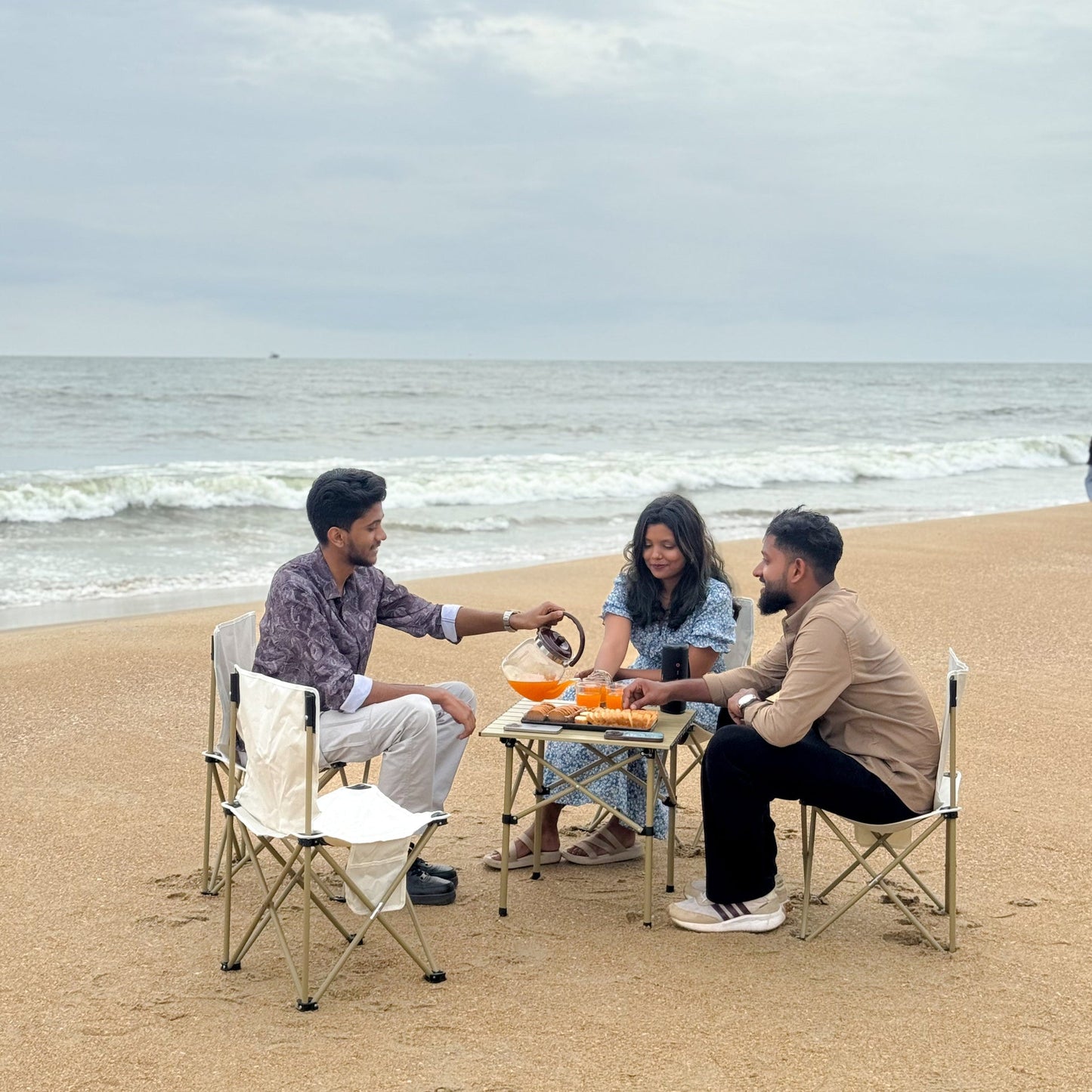 Table portable légère et ultra-résistante